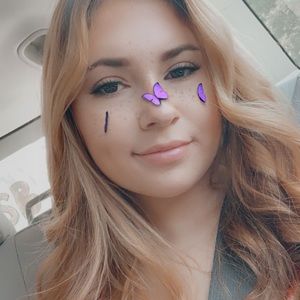 Meet your Posher, Hana